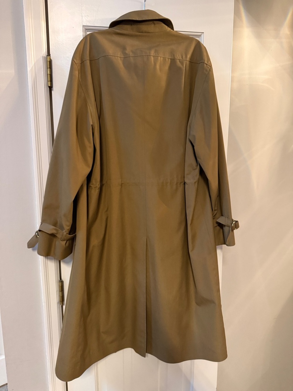 Christian Dior Classic Tan Trench Coat - Picture 3 of 7